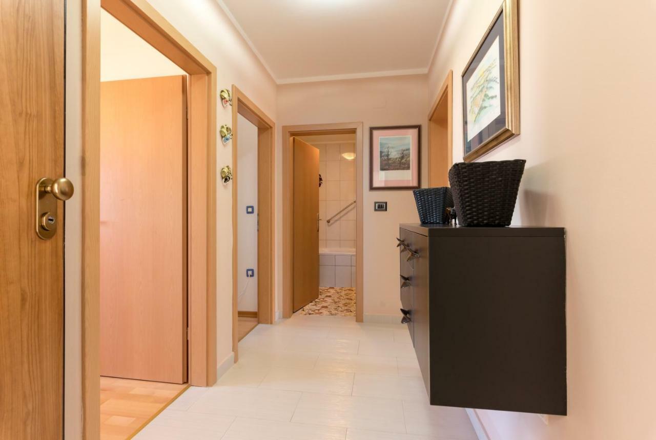 Apartment Ina Pola Esterno foto