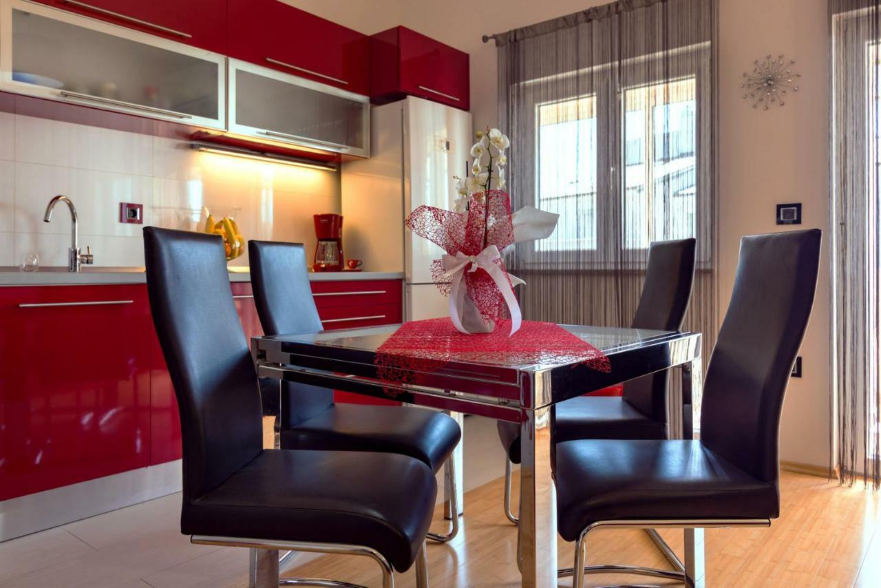 Apartment Ina Pola Esterno foto
